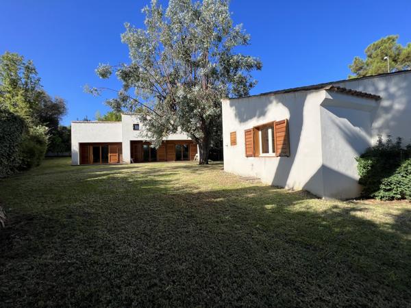 Villa 7 pièce(s) 6 chambre(s) 174 m²