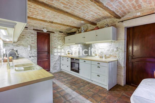 Maison 15 pièces - 585 m² Exclusivité efficity