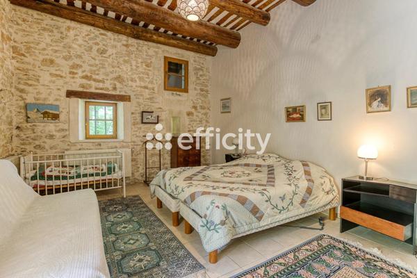 Maison 15 pièces - 585 m² Exclusivité efficity