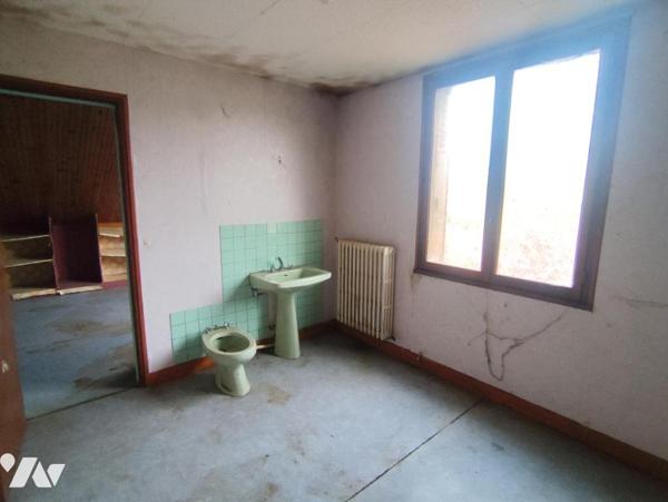 Maison d'habitation avec dépendance & jardin