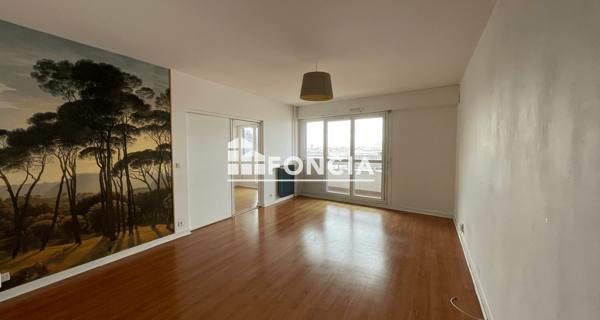 Location Appartement 2 pièces 49.77 m² - Paris 75015