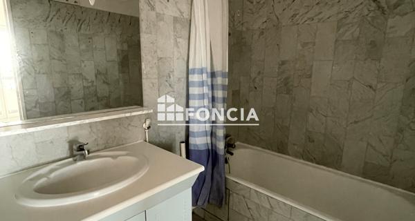 Location Appartement 2 pièces 49.77 m² - Paris 75015