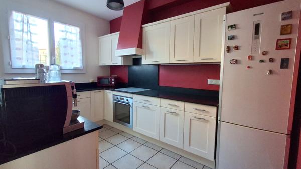 Septèmes-les-Vallons (13240) Pavillon type 4 Mitoyen + garage