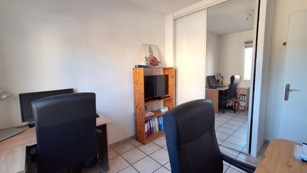 Septèmes-les-Vallons (13240) Pavillon type 4 Mitoyen + garage