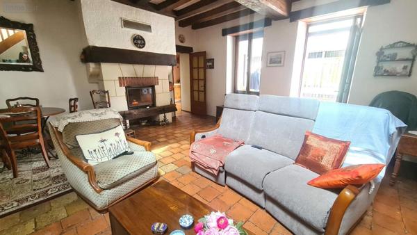 Maison à vendre à Azé dans le Loir-et-Cher (41100), ref : 072/1814
