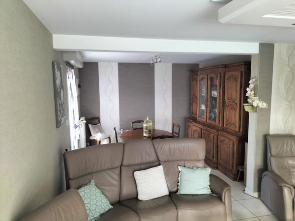 Maison 8 pièce(s) 4 chambre(s) 380 m²