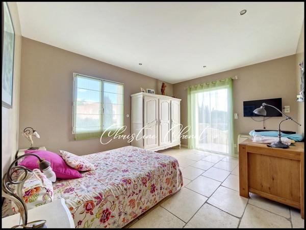 Bien d'exeption - Maison de maçon de 174 m² - Terrain de 2291 m² Garage 100 m²