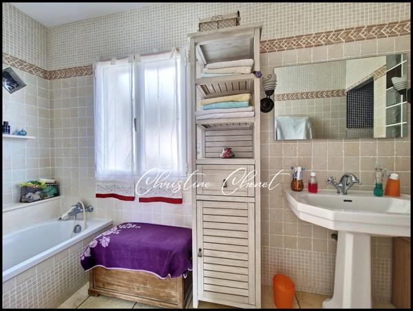 Bien d'exeption - Maison de maçon de 174 m² - Terrain de 2291 m² Garage 100 m²