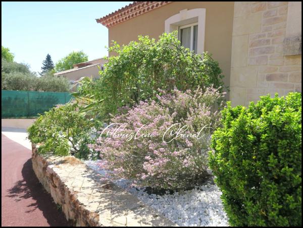 Bien d'exeption - Maison de maçon de 174 m² - Terrain de 2291 m² Garage 100 m²