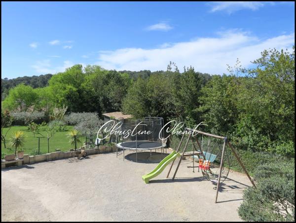 Bien d'exeption - Maison de maçon de 174 m² - Terrain de 2291 m² Garage 100 m²