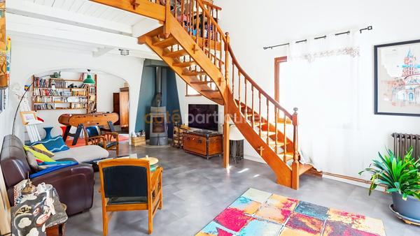 Vente
                Maison281,9 m² - 13 Pièces -
                    SAINT SULPICE LA POINTE (81370)