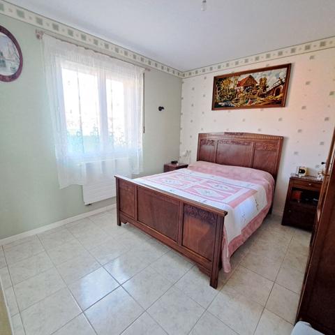 A VENDRE LAVELANET VIAGER OCCUPE / MAISON PLAIN PIED / JARDIN / GARAGE