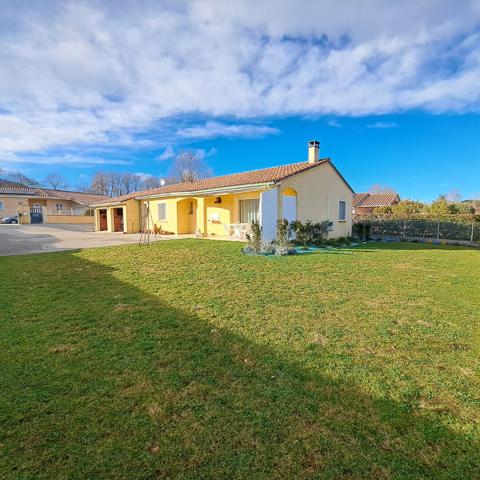 A VENDRE LAVELANET VIAGER OCCUPE / MAISON PLAIN PIED / JARDIN / GARAGE