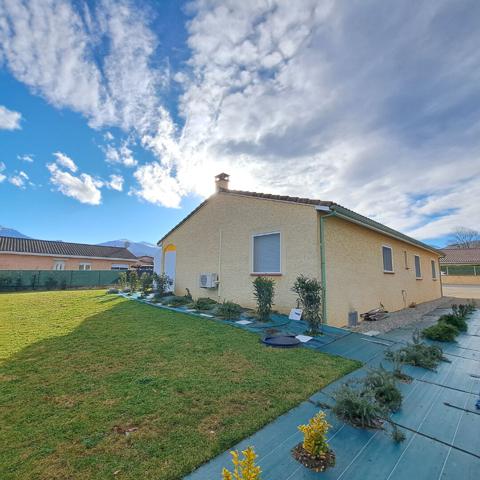 A VENDRE LAVELANET VIAGER OCCUPE / MAISON PLAIN PIED / JARDIN / GARAGE