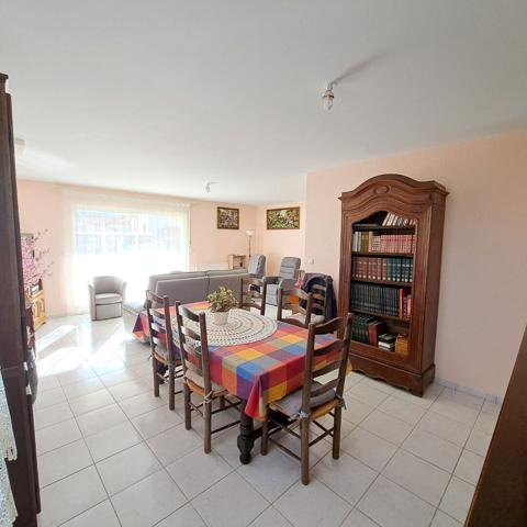 A VENDRE LAVELANET VIAGER OCCUPE / MAISON PLAIN PIED / JARDIN / GARAGE