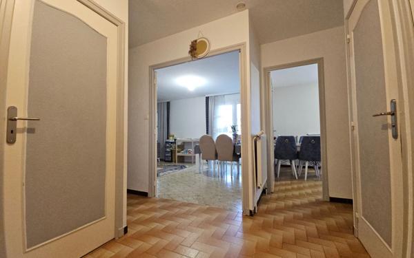 Maison à vendre    5 pièces • 132,44 m2 Saint-Étienne