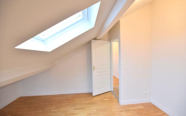 Appartement à vendre    4 pièces • 75,66 m2 Tassin-la-Demi-Lune
