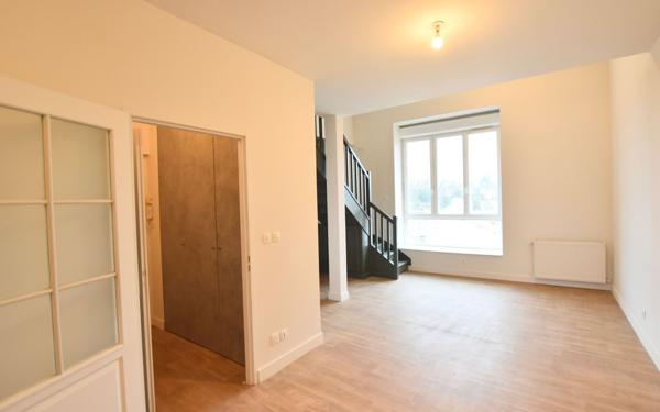Appartement à vendre    4 pièces • 75,66 m2 Tassin-la-Demi-Lune