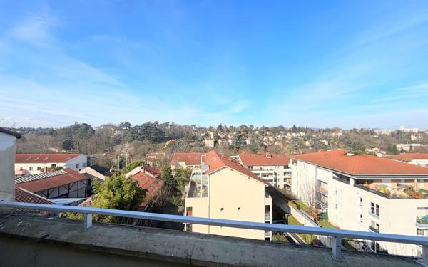 Appartement à vendre    4 pièces • 75,66 m2 Tassin-la-Demi-Lune