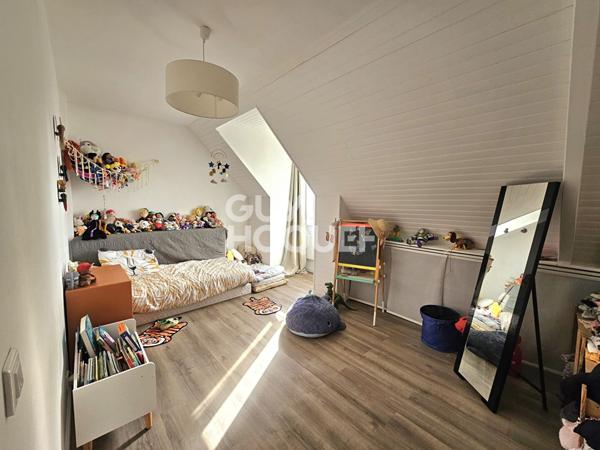 Charmante Maison à Vendre à PRESLES EN BRIE - 4 Chambres et Grand Terrain !