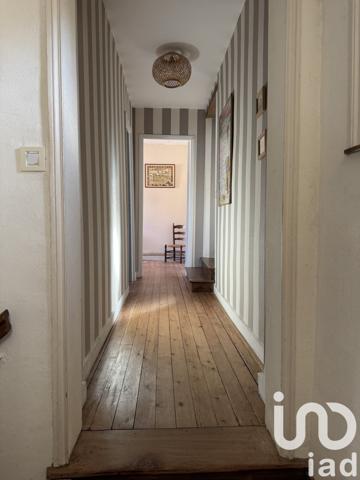 Maison 8 pièces de 215 m² à Bayeux (14400)