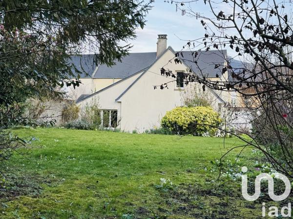 Maison 8 pièces de 215 m² à Bayeux (14400)