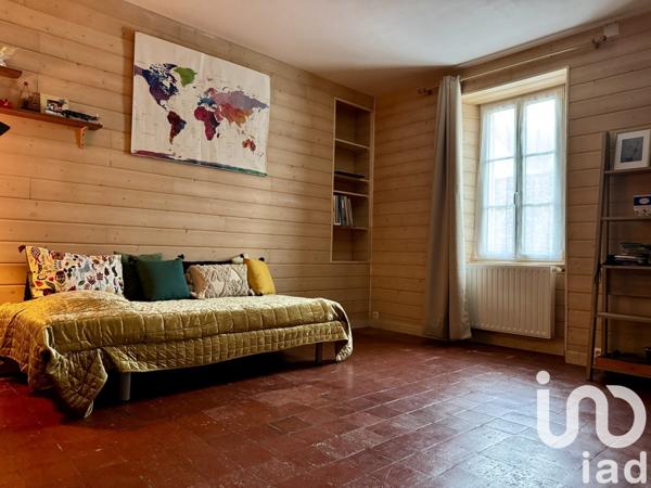 Maison 8 pièces de 215 m² à Bayeux (14400)