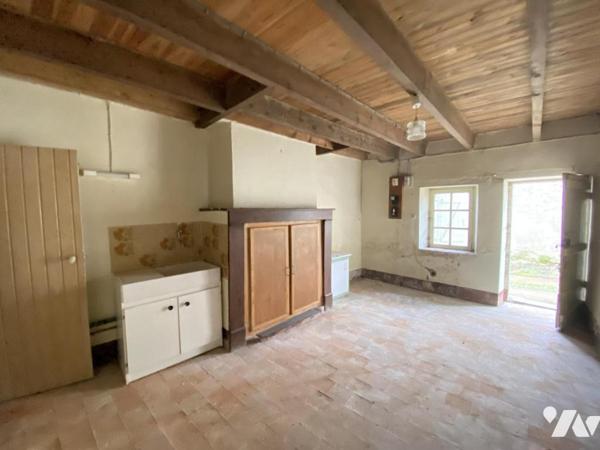 BOUZILLE - Maison à rénover - Bourg