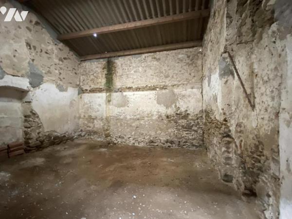 BOUZILLE - Maison à rénover - Bourg