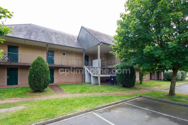 Proximité immédiate de Honfleur - Appartement T2 - 31.50 m2 - 1 chambre - Terrasse - 1er et dernier étage sans ascenseur - Parking - Piscine