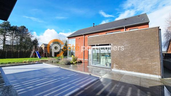 Vente Maison240 m² - 7 Pièces - CAMPHIN EN PEVELE (59780)