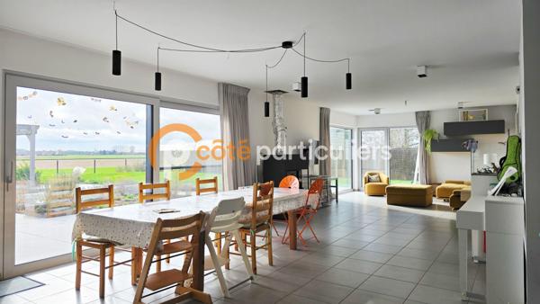 Vente Maison240 m² - 7 Pièces - CAMPHIN EN PEVELE (59780)