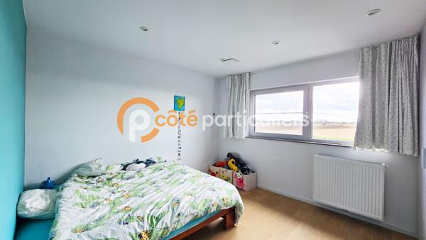 Vente Maison240 m² - 7 Pièces - CAMPHIN EN PEVELE (59780)