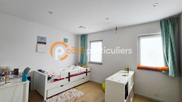 Vente Maison240 m² - 7 Pièces - CAMPHIN EN PEVELE (59780)