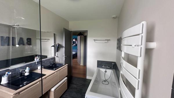 Maison à vendre 6 pièces MARTIGNAS SUR JALLE (33)