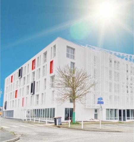 2 EMPLACEMENTS DE PARKING - LES MINIMES - LA ROCHELLE - CHARENTE MARITIME