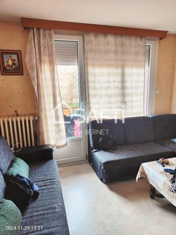 Prix attractif pour cet appartement à rafraichir