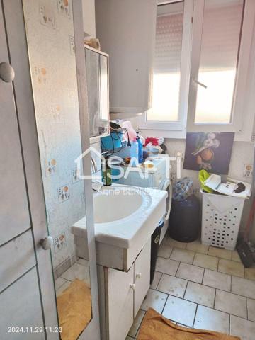 Prix attractif pour cet appartement à rafraichir