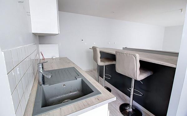 Immeuble à vendre    7 pièces •  Blanzy