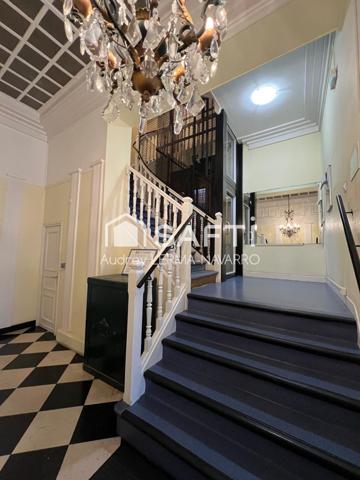 Duplex de caractère - vue Hôtel de ville-68 m2