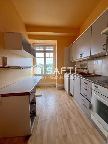 Duplex de caractère - vue Hôtel de ville-68 m2