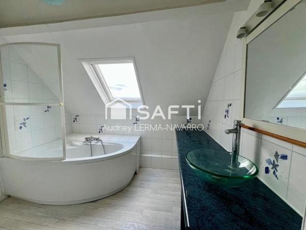 Duplex de caractère - vue Hôtel de ville-68 m2