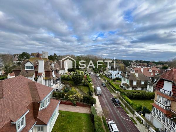 Duplex de caractère - vue Hôtel de ville-68 m2