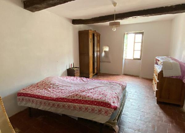 Maison à vendre    5 pièces • 137 m2 Malaucène