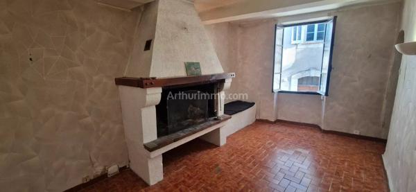 Vente Maison de village 5 pièces 96 m2 à Figanières