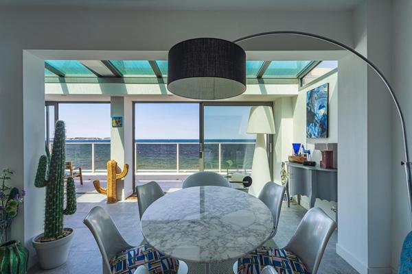 Maison californienne en Bord de mer