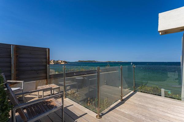 Maison californienne en Bord de mer