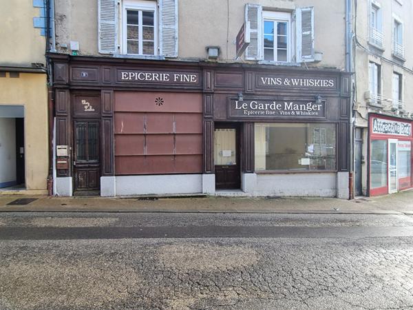 Local commercial Amberieu En Bugey en plein centre ville