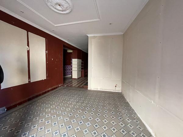 Local commercial Amberieu En Bugey en plein centre ville