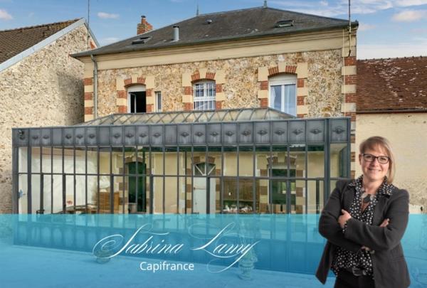 Maison à vendre 8 pièces MONTMIRAIL (51)